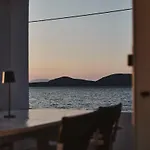 Sea Soon & 1 빌라 Méthana
