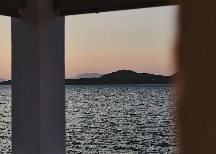 Sea Soon & 1 Villa Méthana